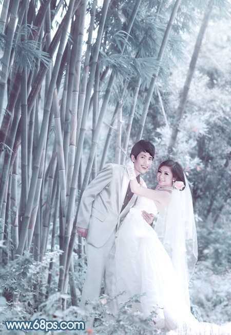 ‘Photoshop为竹林婚片调制出梦幻复古的淡调青蓝色‘