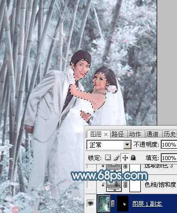 ‘Photoshop为竹林婚片调制出梦幻复古的淡调青蓝色‘