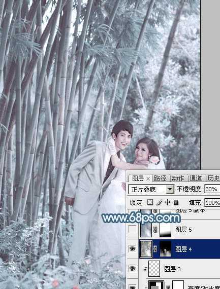 ‘Photoshop为竹林婚片调制出梦幻复古的淡调青蓝色‘