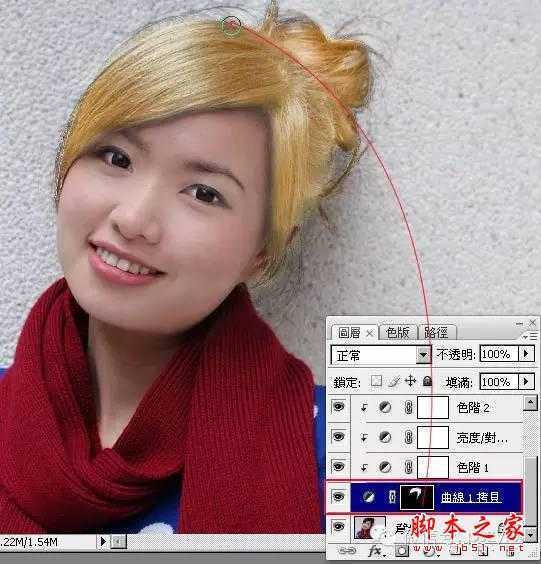 ‘手把手教你如何将黑发美女打造成时尚金发美女‘