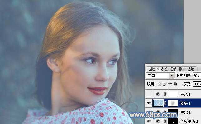 ‘Photoshop将外景美女图片调制出朦胧的淡蓝色‘