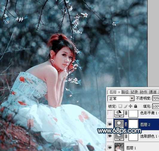 ‘Photoshop为外景美女图片调制出甜美的古典暗青色‘