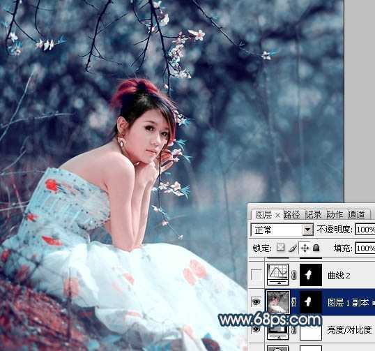 ‘Photoshop为外景美女图片调制出甜美的古典暗青色‘