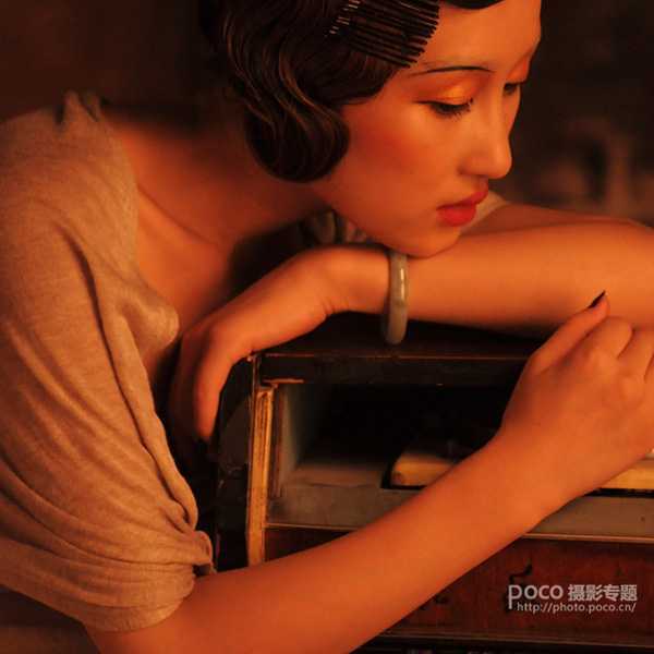 ‘用PS打造美女人像照片的油画风格怀旧效果图‘