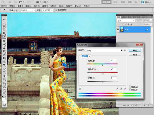 ‘PS给偏灰的古典人物写真照片背景进行润色‘