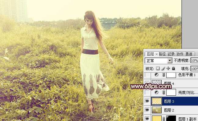 ‘Photoshop将外景人物图片调成柔和的暖黄色‘