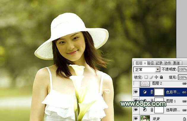 ‘Photoshop将外景美女图片打造出淡淡的古典黄灰色‘