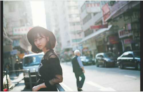 ‘Photoshop给街道美女加上日系淡青色‘