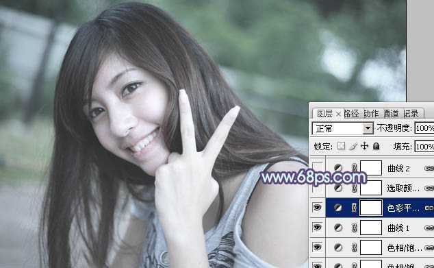 ‘Photoshop为外景美女调出柔美的中性青蓝色‘