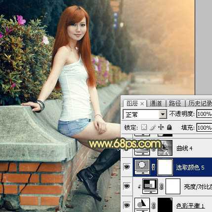 ‘Photoshop为路边的美女加上暗调青黄色霞光色‘