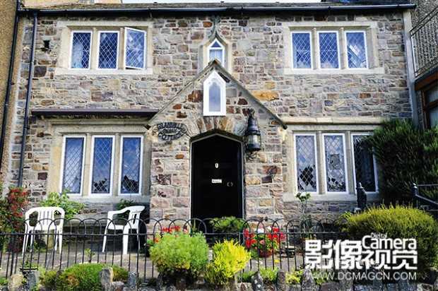 ‘photoshop利用ACR修正镜头的像差问题‘