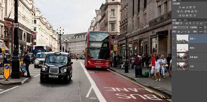 ‘Photoshop将街道图片调出雨水湿润的路面‘