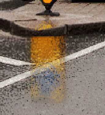 ‘Photoshop将街道图片调出雨水湿润的路面‘