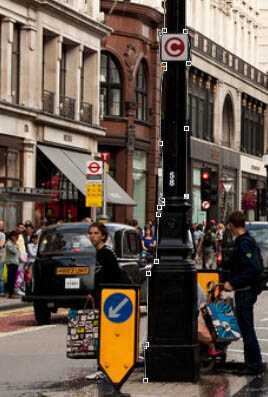 ‘Photoshop将街道图片调出雨水湿润的路面‘