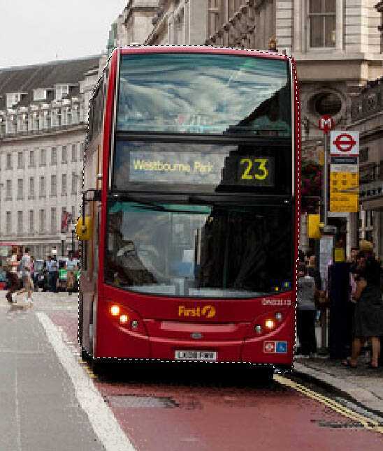 ‘Photoshop将街道图片调出雨水湿润的路面‘