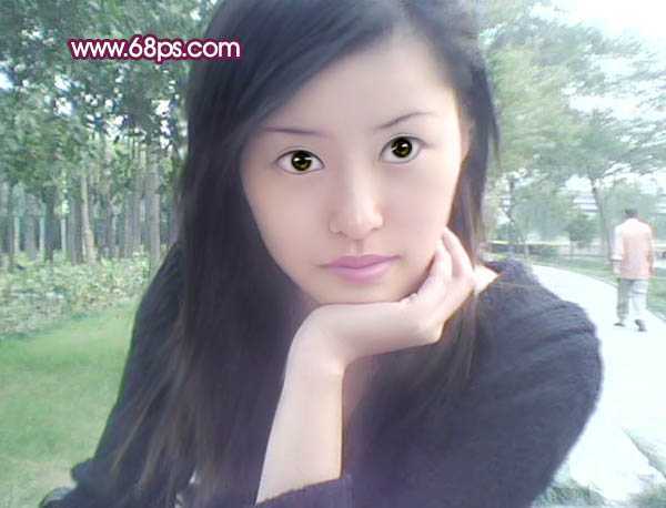 ‘photoshop将失真的手机美女照片转为粉红色仿手绘效果‘