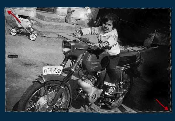 ‘PS快速修复被撕坏的旧照片‘