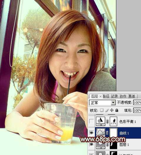 ‘Photoshop将室内人物照片调成甜美的青褐色‘