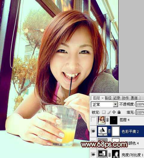 ‘Photoshop将室内人物照片调成甜美的青褐色‘