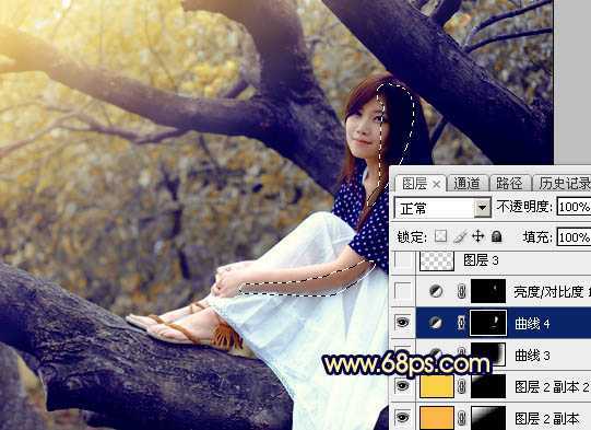 ‘Photoshop调出秋季黄褐色树干上的美女图片‘