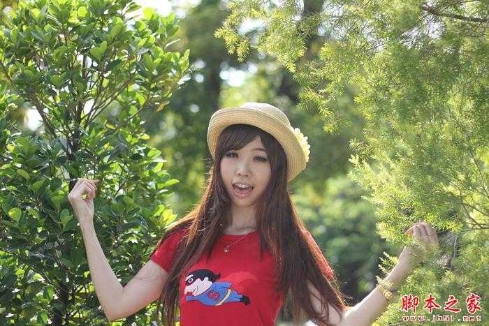 ‘photoshop为树林中的人物调制出漂亮的橙绿色‘