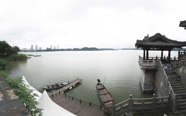 ‘PS快速制作出超级大片的天空效果图‘
