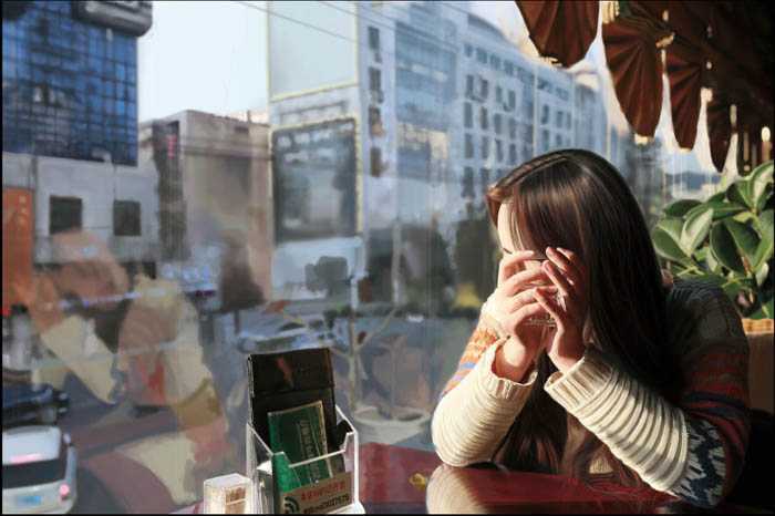 ‘PS鼠绘在茶餐厅静静等待的美女‘