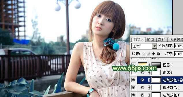 ‘Photoshop为街道边的美女加上暗调青黄色‘