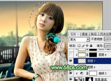 ‘Photoshop为街道边的美女加上暗调青黄色‘