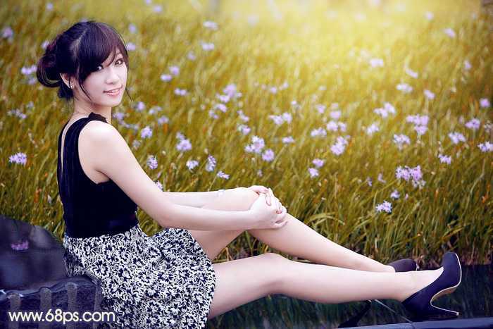 ‘Photoshop为草地美女图片打造甜美的暗褐色‘