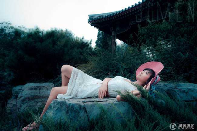 ‘Photoshop将外景人物图片转为夜景效果‘