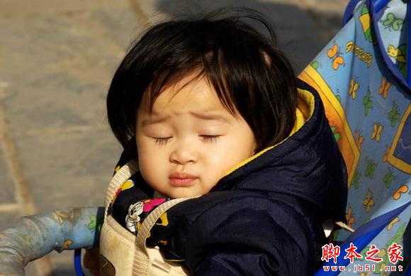‘photoshop将可爱宝宝照片调制出亮丽的聚光色彩‘