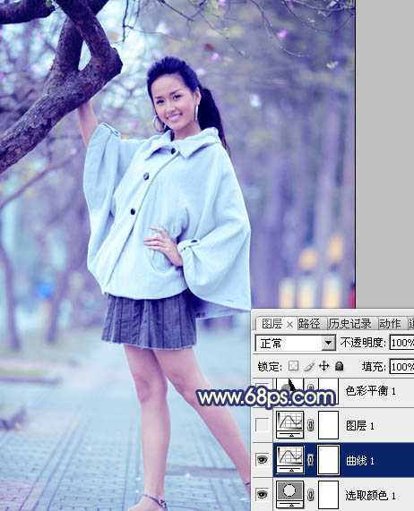 ‘Photoshop将外景人物图片调制出时尚的淡调蓝紫色效果‘