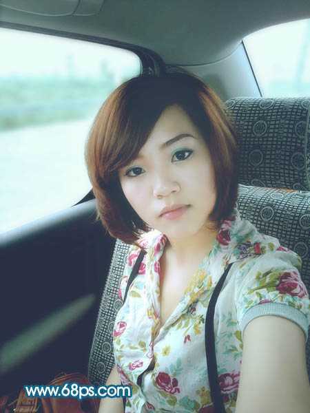‘Photoshop将偏暗手机美女照片调出柔美中性青色调‘