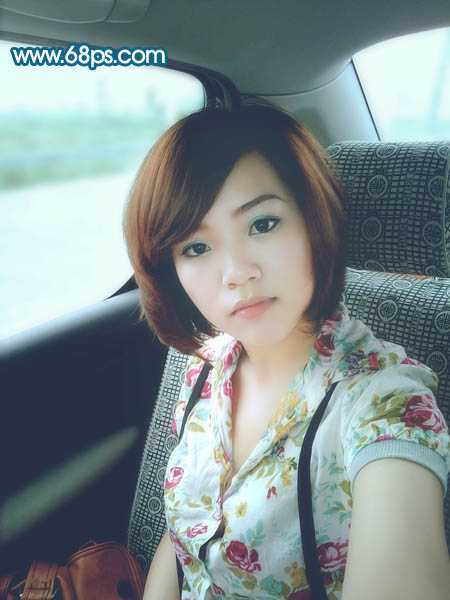 ‘Photoshop将偏暗手机美女照片调出柔美中性青色调‘