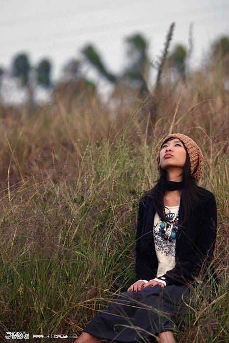 ‘PS为外景女生图片调出日系淡雅风格‘