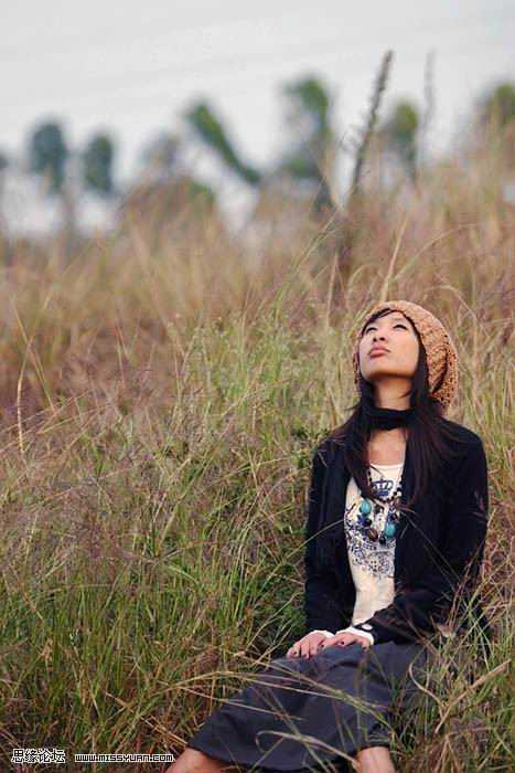 ‘PS为外景女生图片调出日系淡雅风格‘