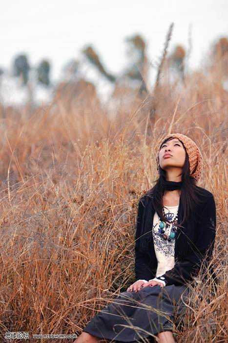 ‘PS为外景女生图片调出日系淡雅风格‘