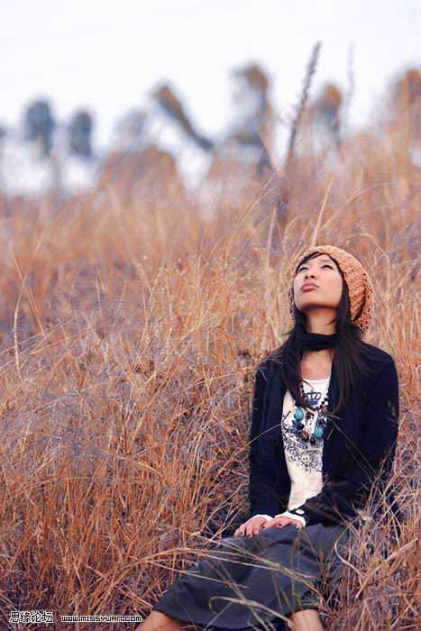 ‘PS为外景女生图片调出日系淡雅风格‘