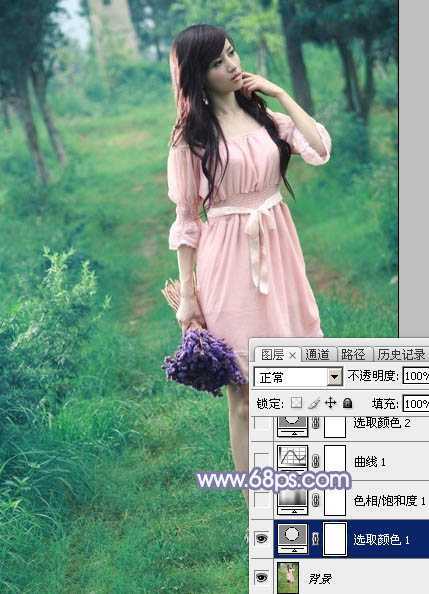 ‘Photoshop给树林中的美女加上梦幻的青蓝色‘