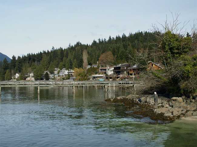 ‘photoshop合成秋色中的惬意女孩‘