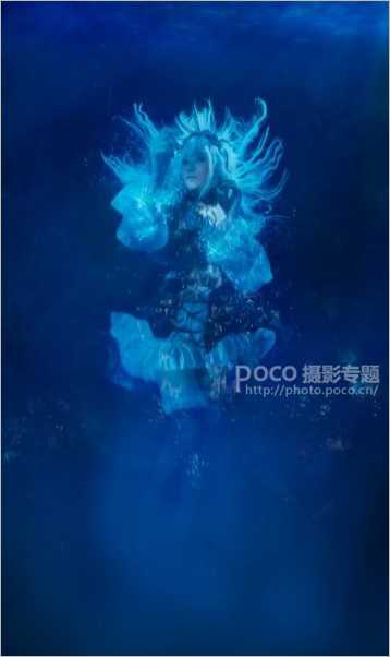 ‘PS将棚拍人像后期处理成水下拍摄效果‘
