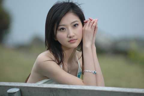 Photoshop教程:美化和调色MM照片_脚本之家jb51.net网络整理