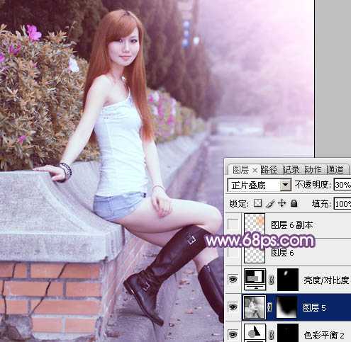 ‘Photoshop将夏季美女图片调制出甜美的粉紫色‘
