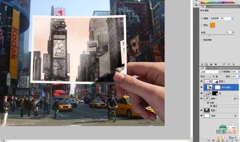 ‘Photoshop创意合成手拿老照片旧地重游的图片效果‘