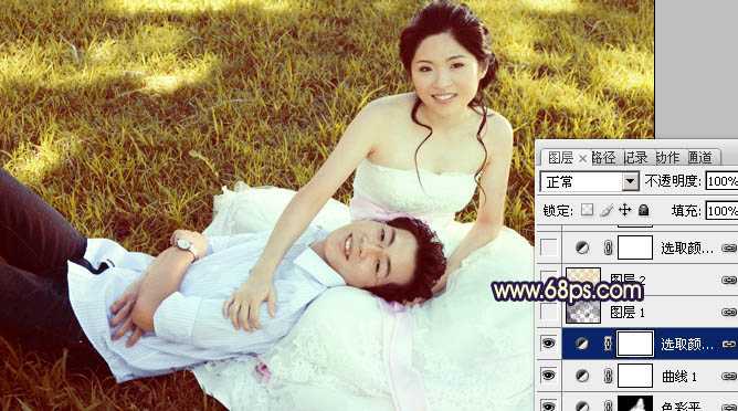 ‘Photoshop将草地婚片调成漂亮的暖调黄褐色‘