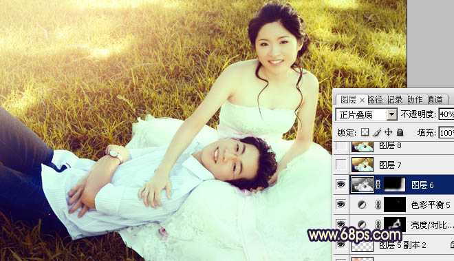 ‘Photoshop将草地婚片调成漂亮的暖调黄褐色‘