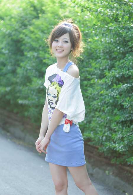 ‘Photoshop将外景美女图片打造出柔美的秋季橙黄色效果‘