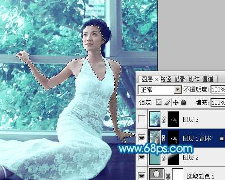 ‘Photoshop为窗户边上的美女图片调制出梦幻的青绿色‘