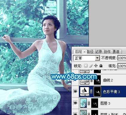 ‘Photoshop为窗户边上的美女图片调制出梦幻的青绿色‘